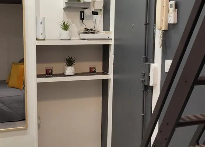 Petite Chambre A Paris Avec Ascenseur !
